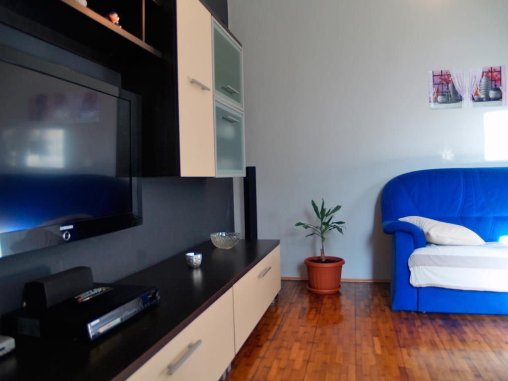 Roses Apartment Lukoran Luaran gambar